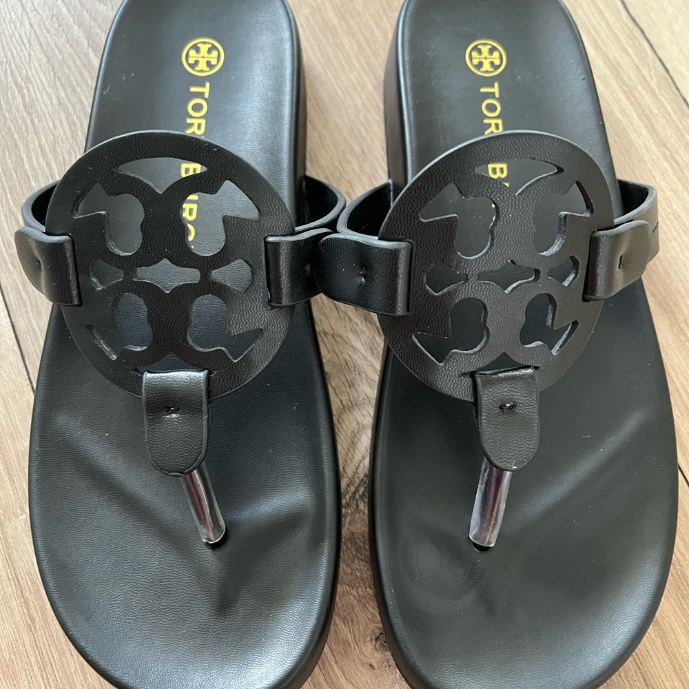 Tory Burch Black Sandals Size 7 - 7 1/2